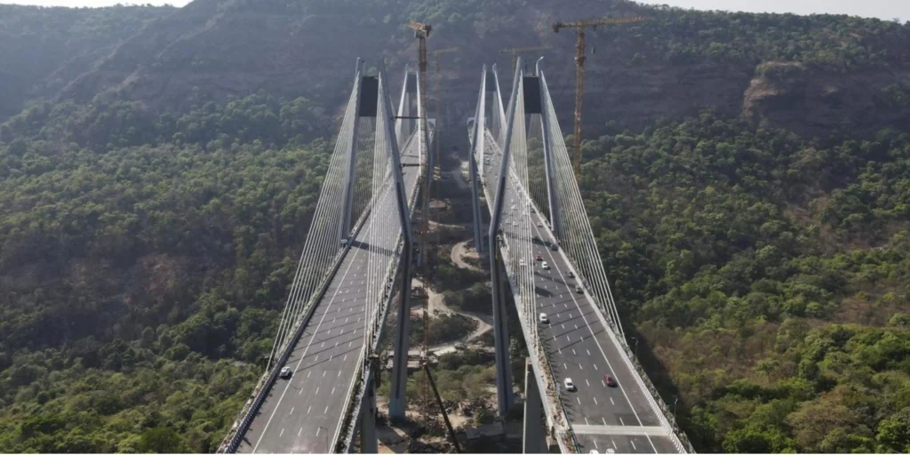 How Was the Mumbai–Pune Expressway Missing Link Project Engineered?